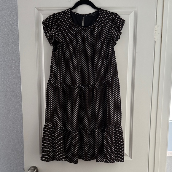 LOT OF DRESSES - Picture 3 of 12